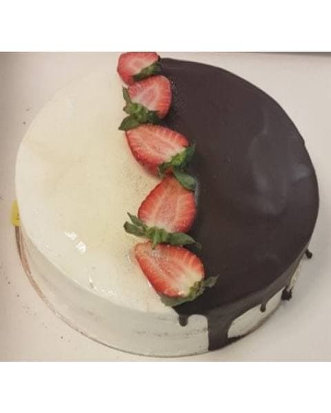 Strawberry Half-and-Half Round Cake